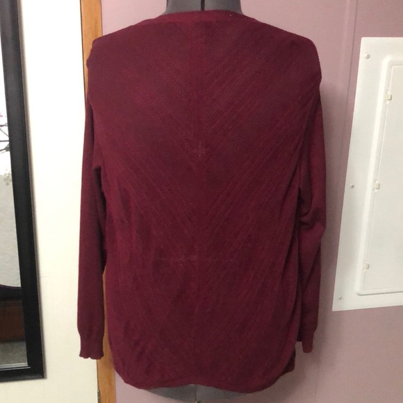 Maroon Maurice’s Sweater - Picture 2 of 4
